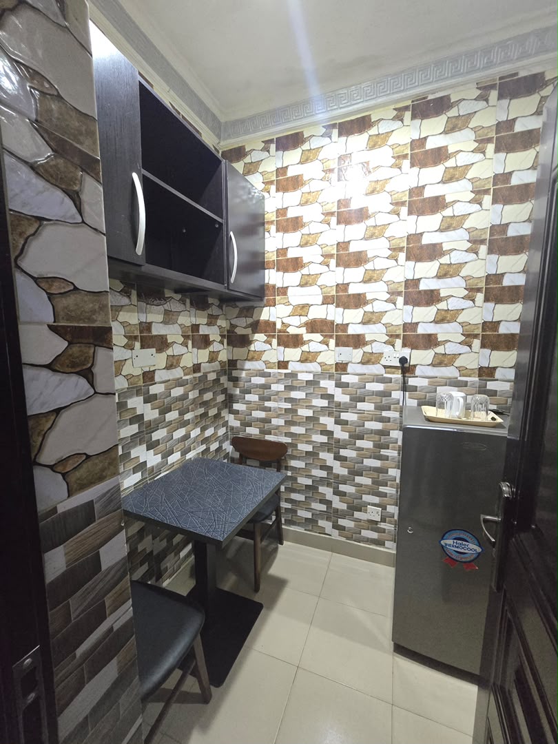 apt 7e